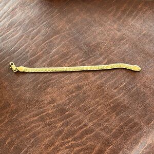 Elegant Gold Bracelet